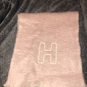 Tommy Hilfiger Scarf